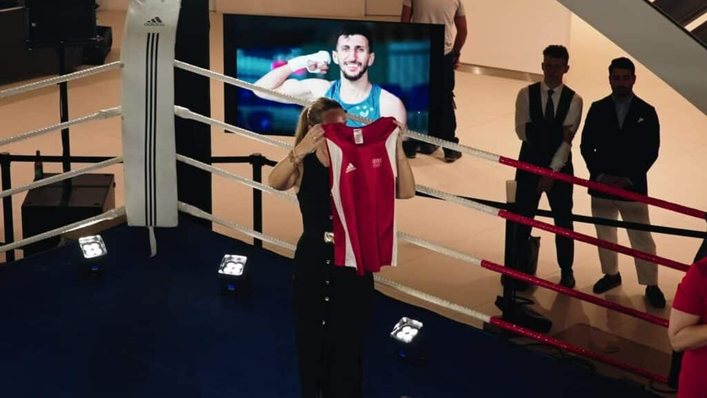 Entrée d'un combattant dans le ring
